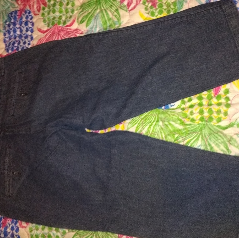 Capris - Picture 2 of 3